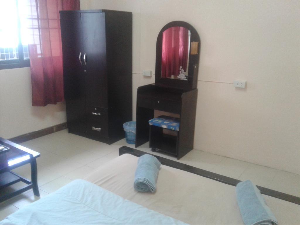 Yaya Guesthouse Bangkok Buitenkant foto