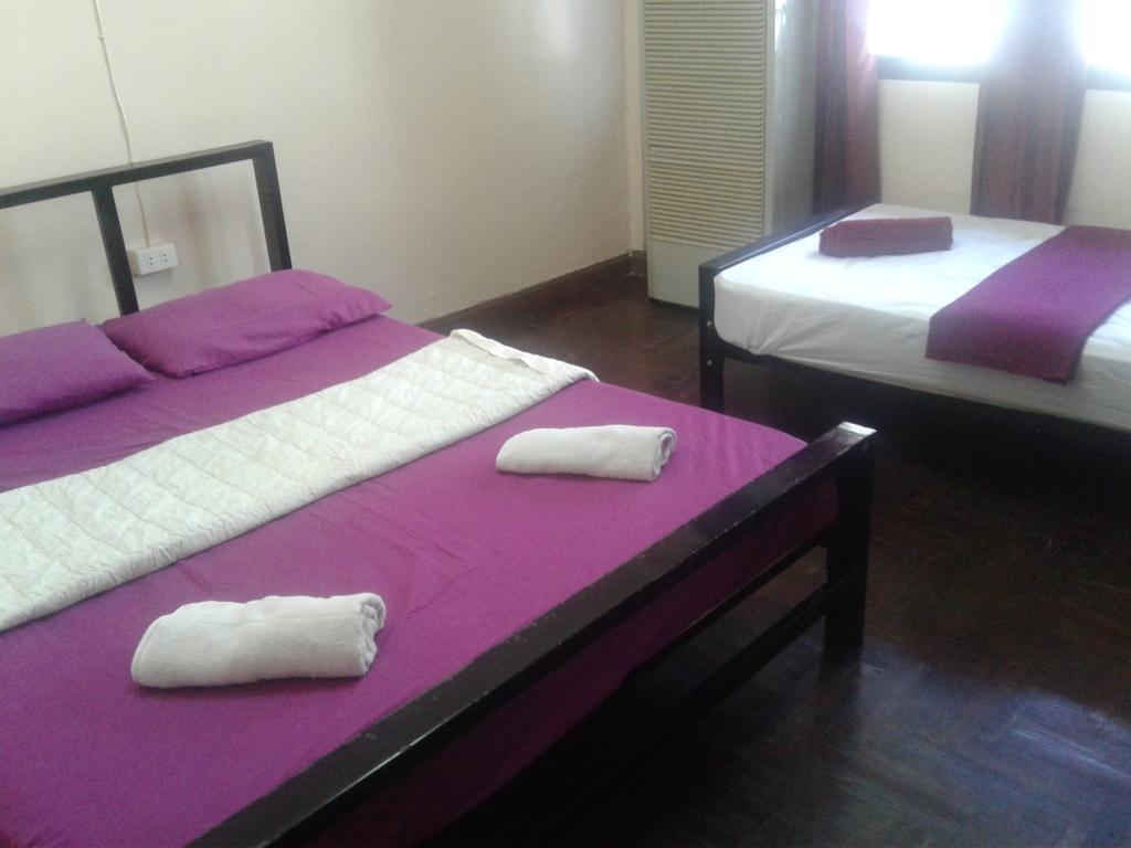 Yaya Guesthouse Bangkok Buitenkant foto