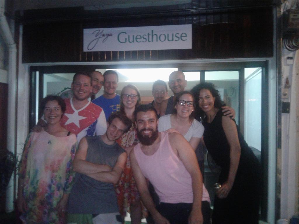 Yaya Guesthouse Bangkok Buitenkant foto