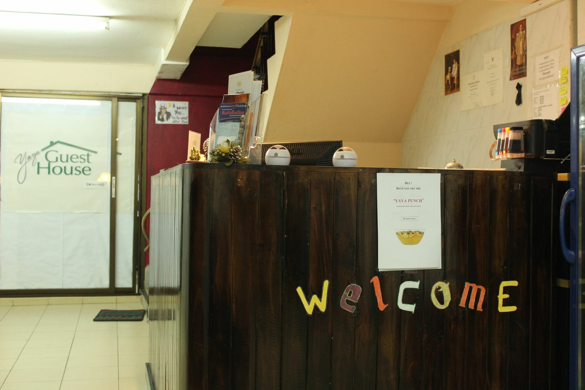 Yaya Guesthouse Bangkok Buitenkant foto