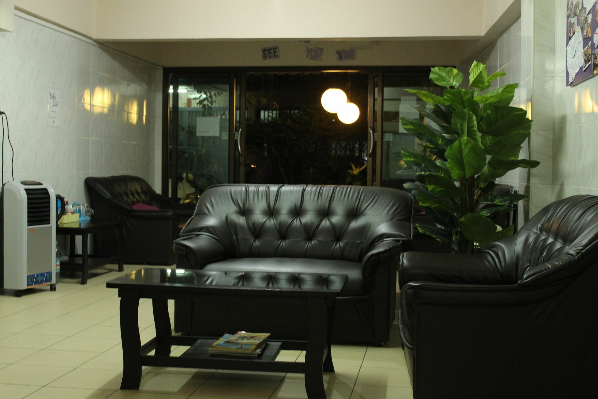 Yaya Guesthouse Bangkok Buitenkant foto