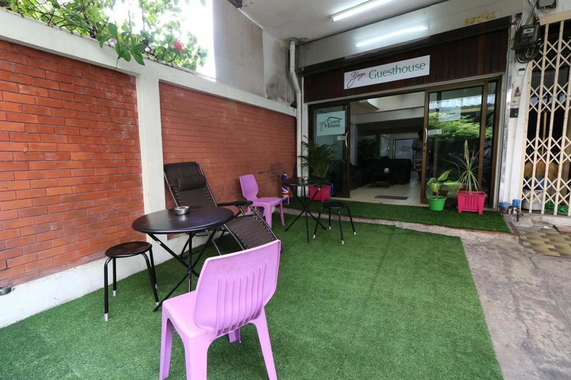 Yaya Guesthouse Bangkok Buitenkant foto