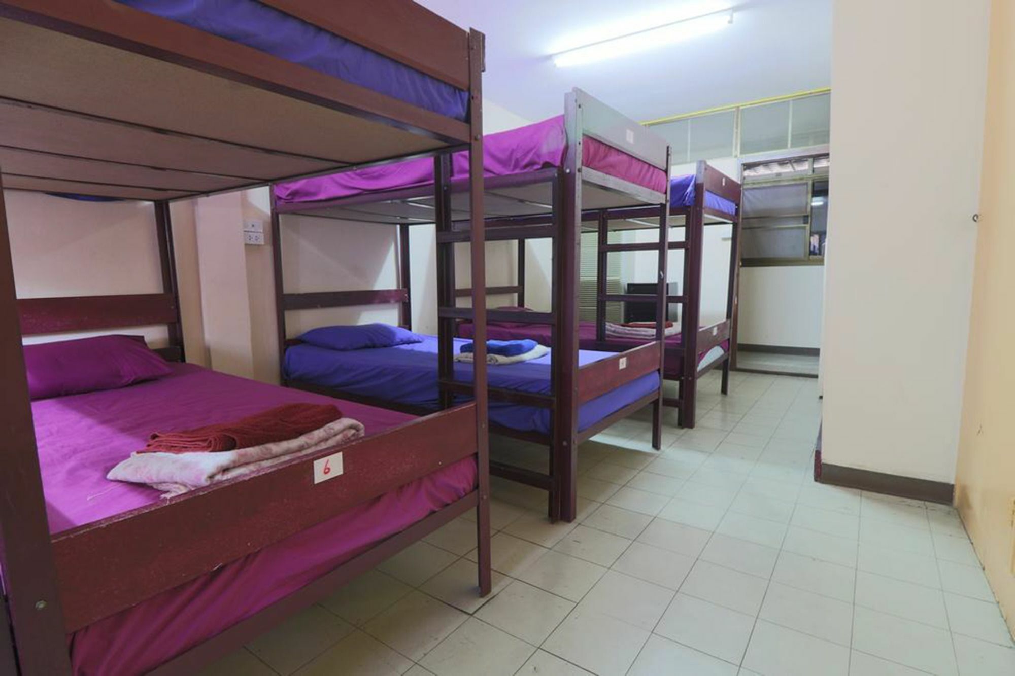 Yaya Guesthouse Bangkok Buitenkant foto